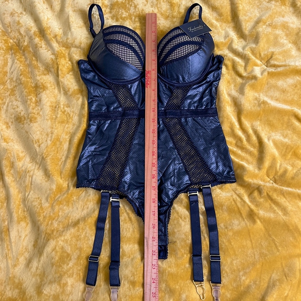 Fredrick’s of Hollywood Alana Christina Black mesh body suit garter straps sze M - Picture 8 of 9